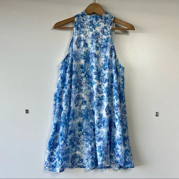 Show me your mumu v-right back sleeveless floral halter mini dress - Picture 5 of 9